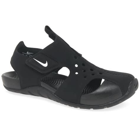 nike sandals for big boys.